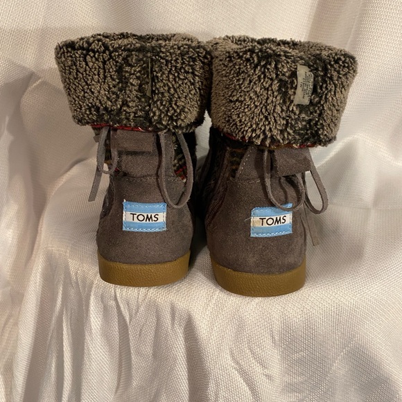 TOMS Faux fur lined roll down ankle booties women’s size 7 - Picture 8 of 13